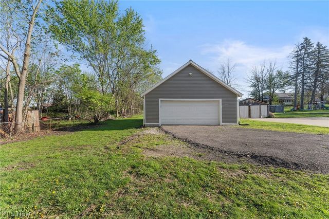 3237 State Street NW, North Canton, OH 44720