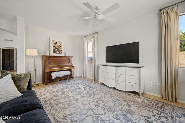 4071 E SUNDANCE Court, Gilbert, AZ 85297