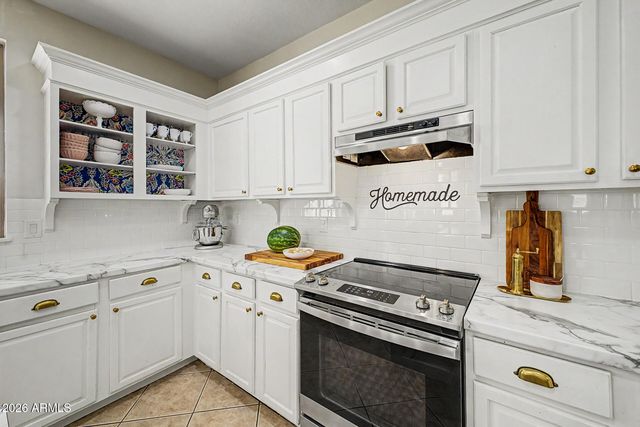 4071 E SUNDANCE Court, Gilbert, AZ 85297