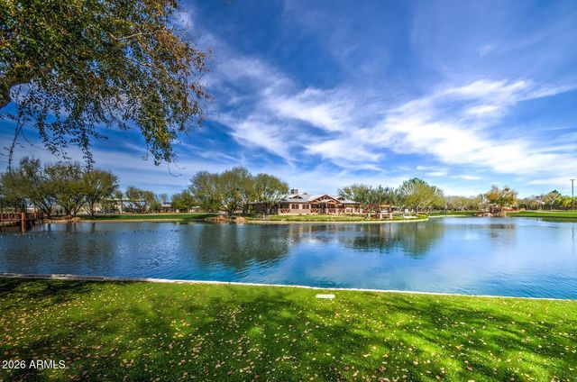 4071 E SUNDANCE Court, Gilbert, AZ 85297