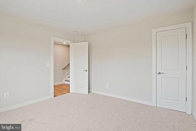 2172 GLACIER RD, Herndon, VA 20170