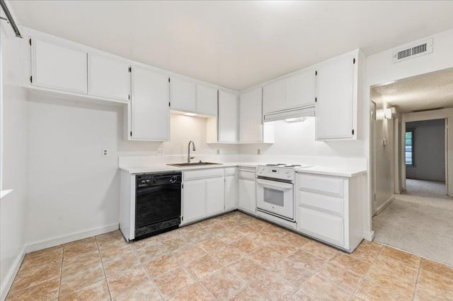 2686 S Whitney Blvd, Rocklin, CA 95677