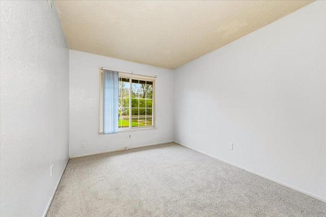 2686 S Whitney Blvd, Rocklin, CA 95677