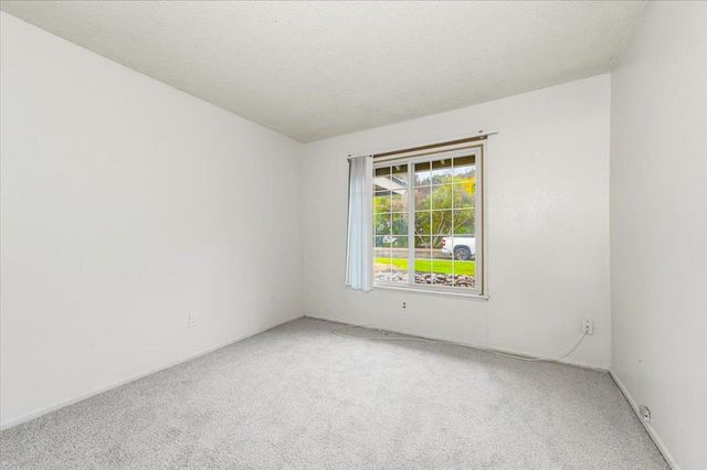 2686 S Whitney Blvd, Rocklin, CA 95677