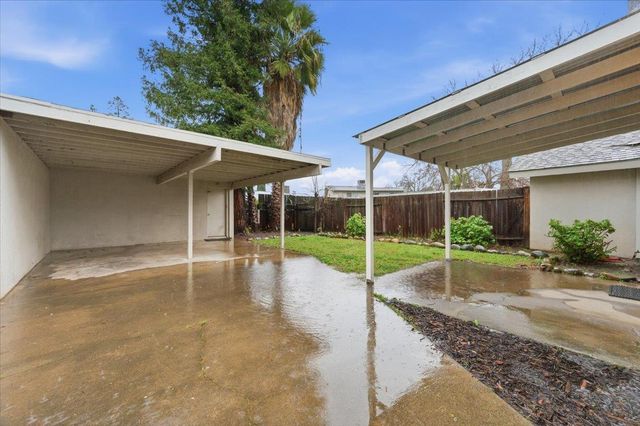 2686 S Whitney Blvd, Rocklin, CA 95677