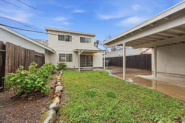 2686 S Whitney Blvd, Rocklin, CA 95677