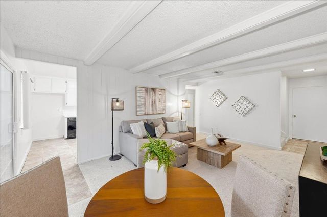 2686 S Whitney Blvd, Rocklin, CA 95677