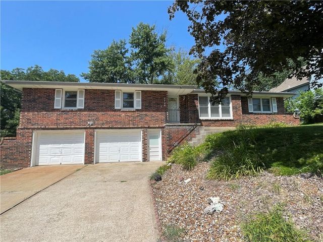 7724 NW Eastside Drive, Weatherby Lake, MO 64152