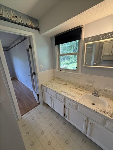 7724 NW Eastside Drive, Weatherby Lake, MO 64152