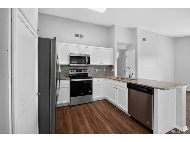 1601 Fraser Ct 202, Aurora, CO 80011