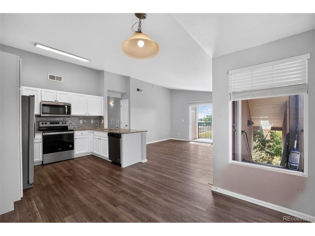 1601 Fraser Ct 202, Aurora, CO 80011