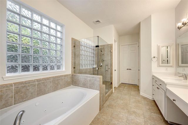 6206 Chestnut Peak Court, Kingwood, TX 77345