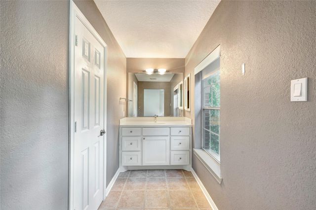 6206 Chestnut Peak Court, Kingwood, TX 77345