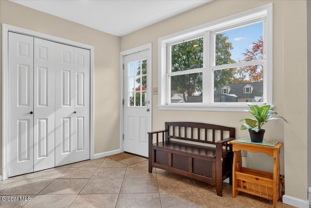 1045 Horvath Street, Rotterdam, NY 12303