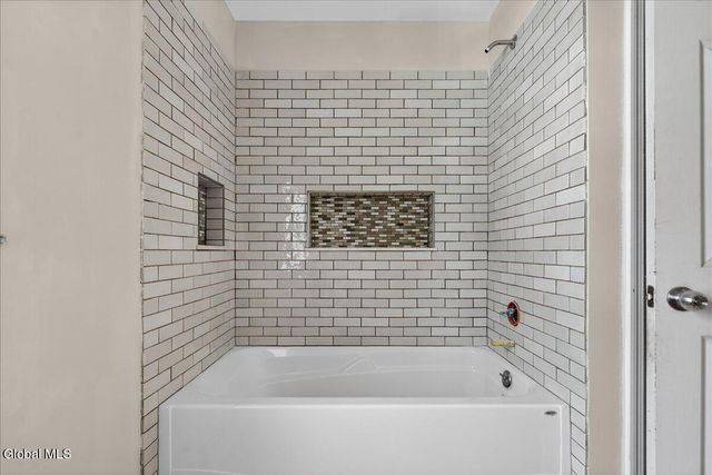 1045 Horvath Street, Rotterdam, NY 12303