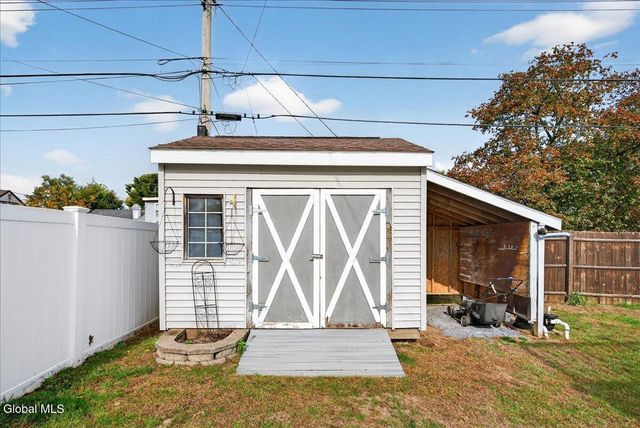 1045 Horvath Street, Rotterdam, NY 12303