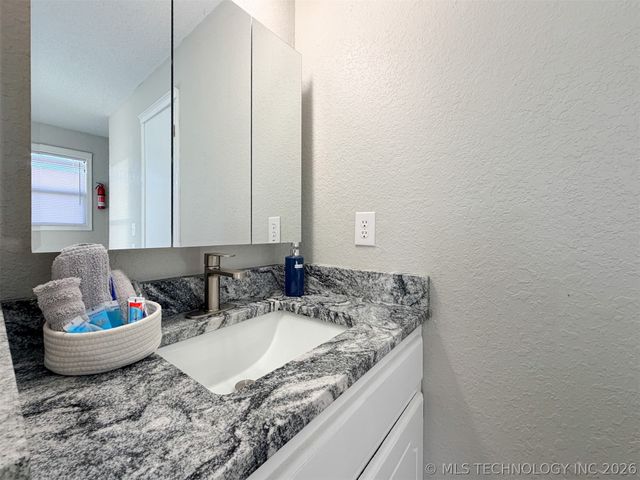 34245 S 527 Road, Cookson, OK 74427