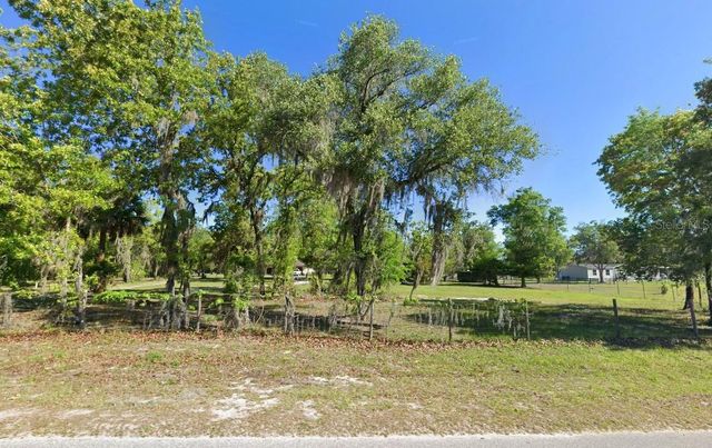 8326 W OAK STREET, Crystal River, FL 34428