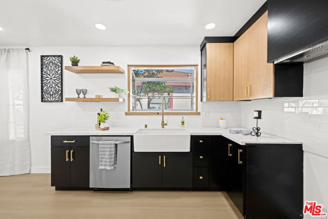 512 W Hillsdale Street, Inglewood, CA 90302