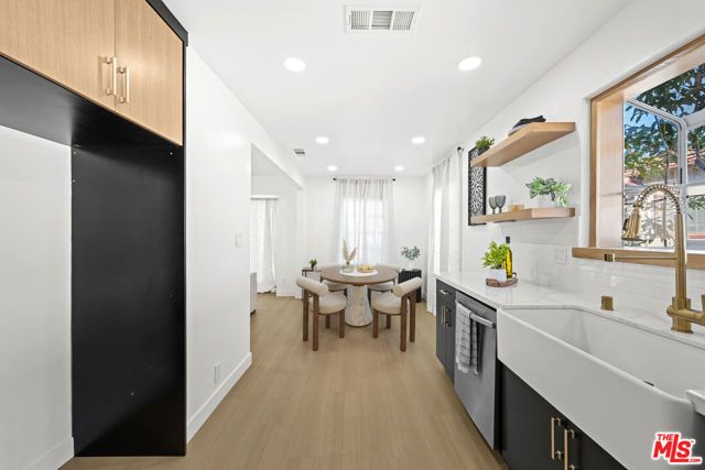 512 W Hillsdale Street, Inglewood, CA 90302