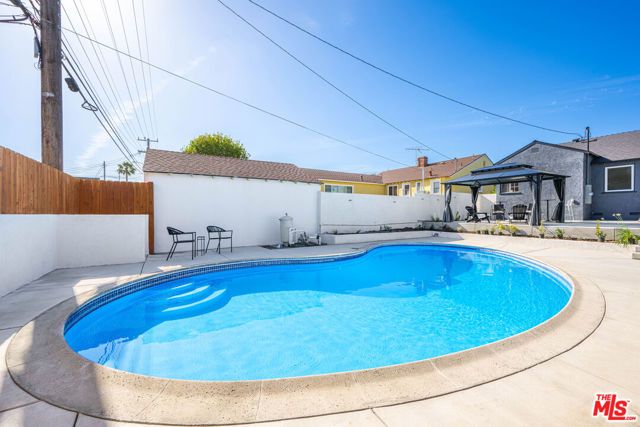 512 W Hillsdale Street, Inglewood, CA 90302