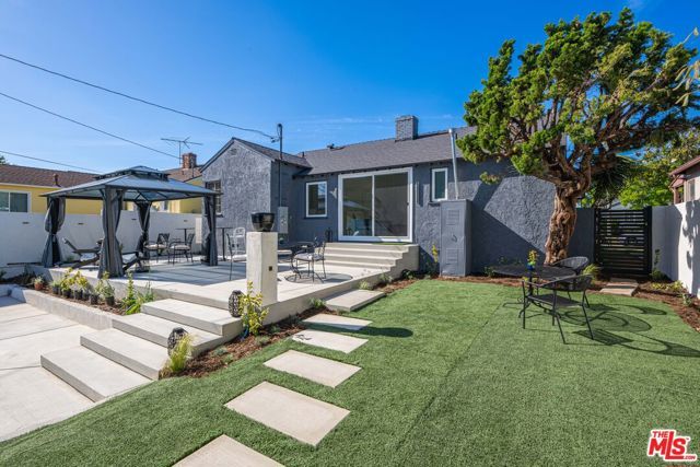 512 W Hillsdale Street, Inglewood, CA 90302