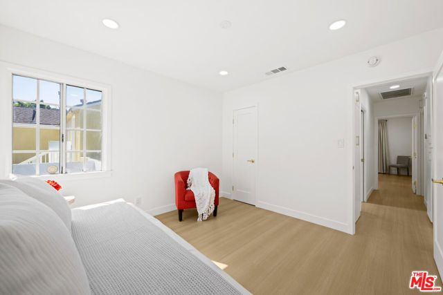 512 W Hillsdale Street, Inglewood, CA 90302