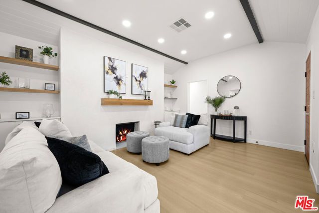 512 W Hillsdale Street, Inglewood, CA 90302