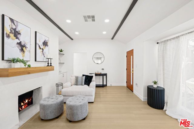 512 W Hillsdale Street, Inglewood, CA 90302