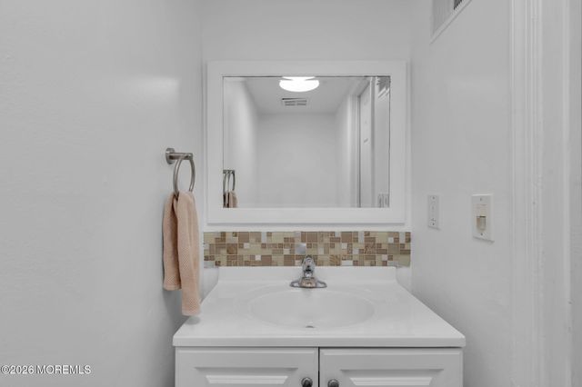 6 Independence Court, Jackson, NJ 08527