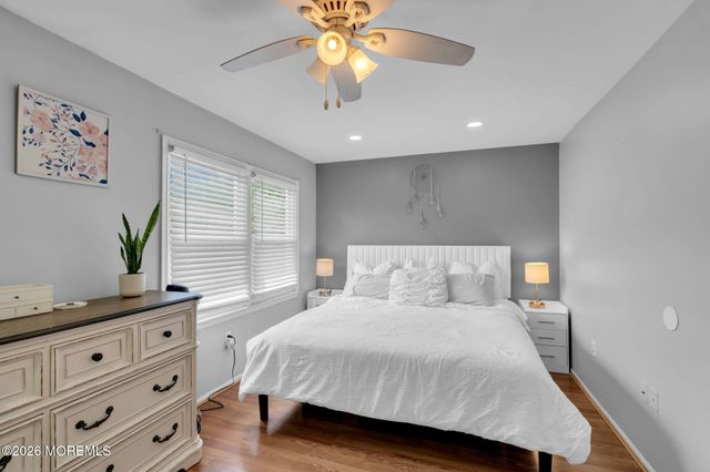 6 Independence Court, Jackson, NJ 08527