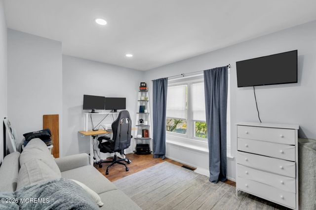 6 Independence Court, Jackson, NJ 08527