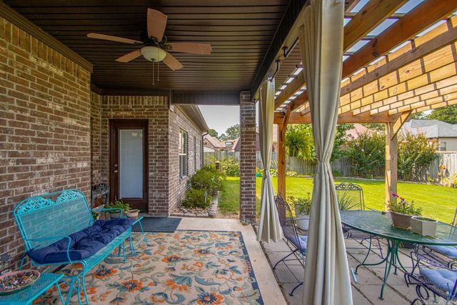 3113 DAPPLE GRAY, Benton, AR 72015