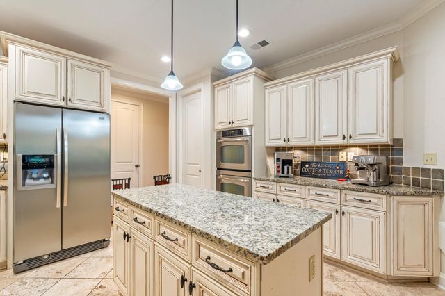 644 WINBURN DR, Collierville, TN 38017
