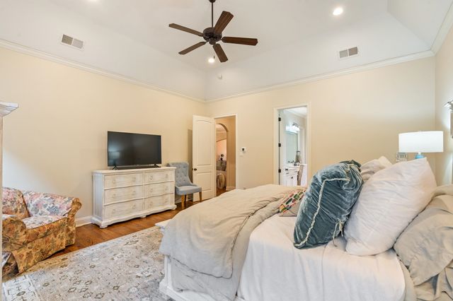644 WINBURN DR, Collierville, TN 38017