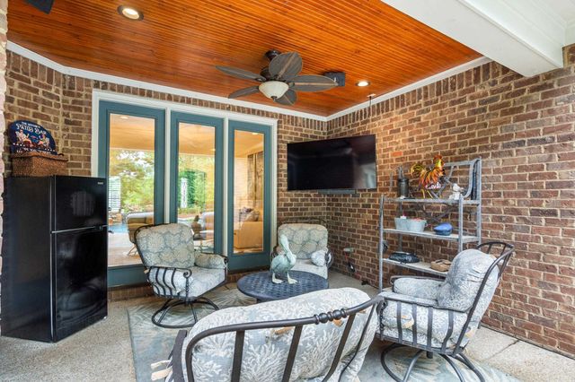 644 WINBURN DR, Collierville, TN 38017