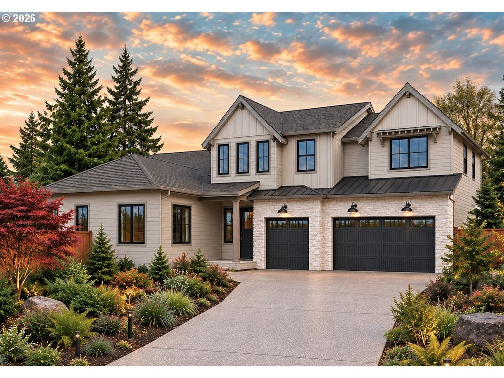 4587 Calaroga Dr, West Linn, OR 97068