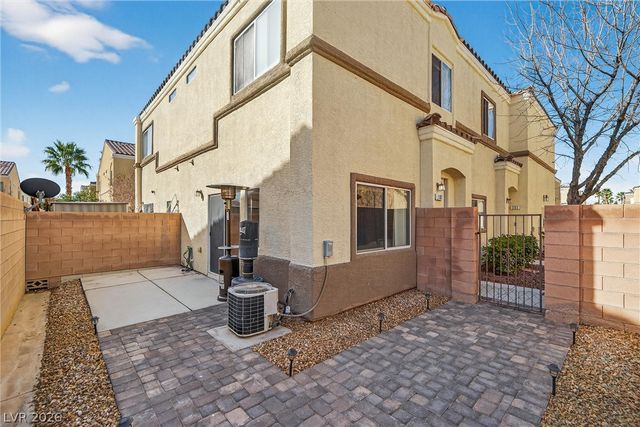 6324 Sandy Ridge Street 101, North Las Vegas, NV 89081