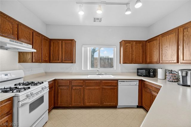 6324 Sandy Ridge Street 101, North Las Vegas, NV 89081