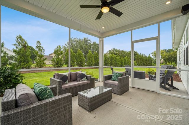 1072 Arundle Road, Sherrills Ford, NC 28673