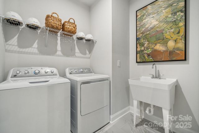 1072 Arundle Road, Sherrills Ford, NC 28673