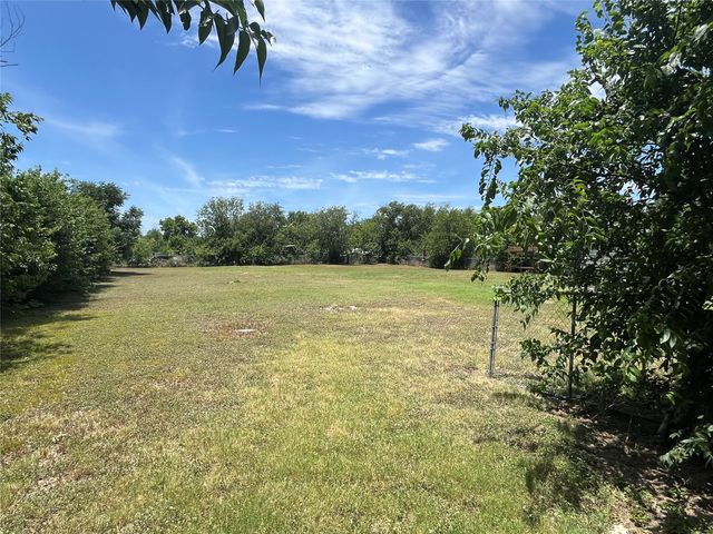 549 E Elm Street, Dublin, TX 76446