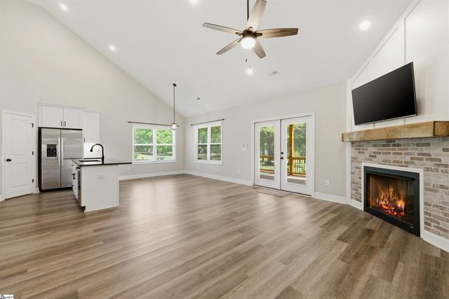 401 Grand Harbor Boulevard, Ninety Six, SC 29666