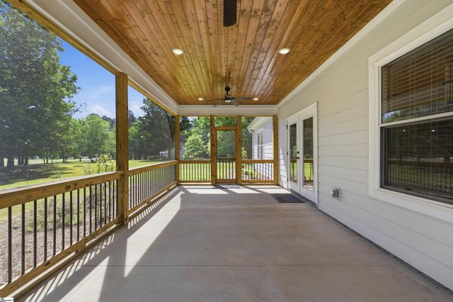 401 Grand Harbor Boulevard, Ninety Six, SC 29666