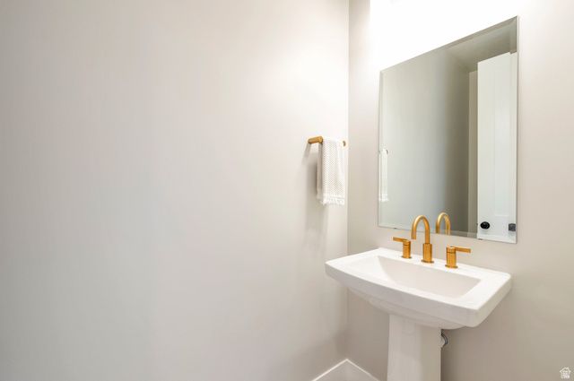 514 S 1450 W, Farmington, UT 84025