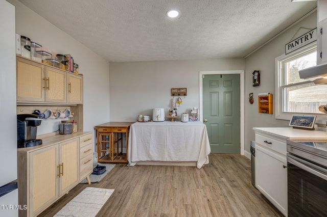 1309 Powell Mountain Road, Duffield, VA 24244