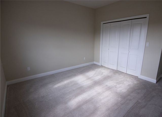108 Harrowgate Ln, Peters Twp, PA 15317