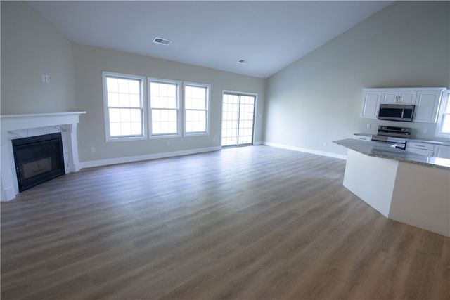 108 Harrowgate Ln, Peters Twp, PA 15317