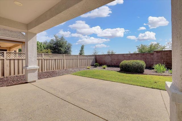 1321 Secret Lake Loop, Lincoln, CA 95648