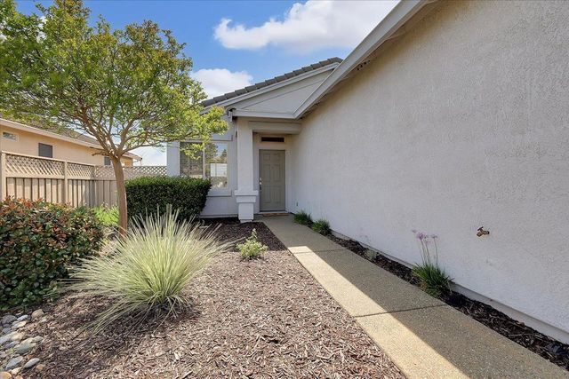 1321 Secret Lake Loop, Lincoln, CA 95648